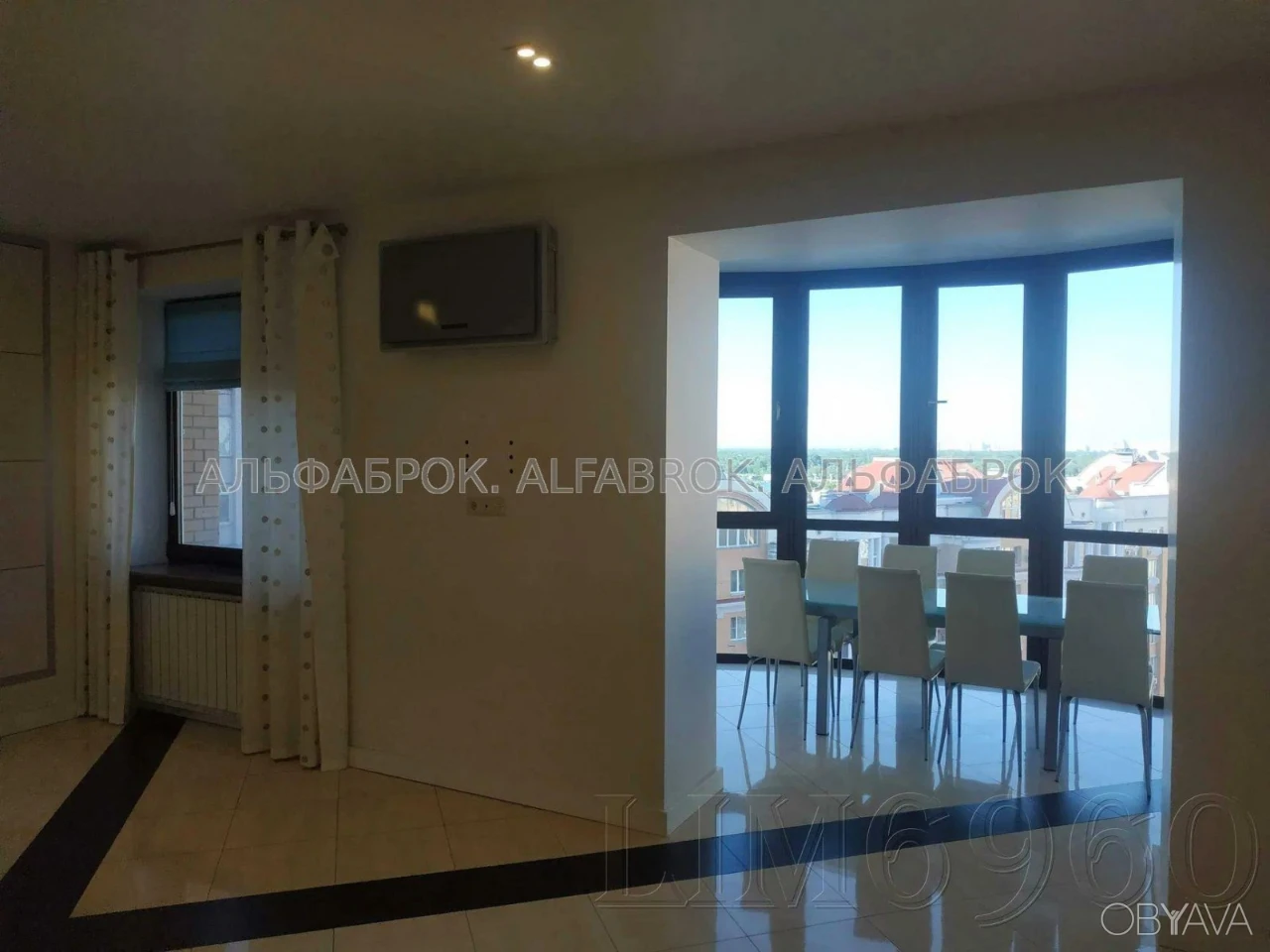 4-комнатная квартира, 330 м.кв.