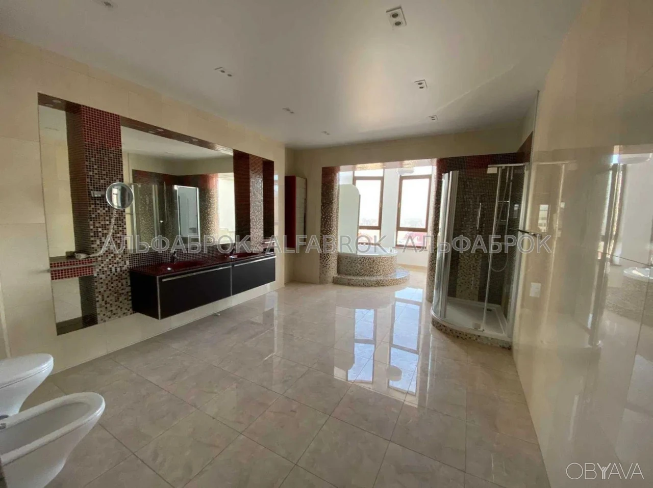 4-комнатная квартира, 330 м.кв.