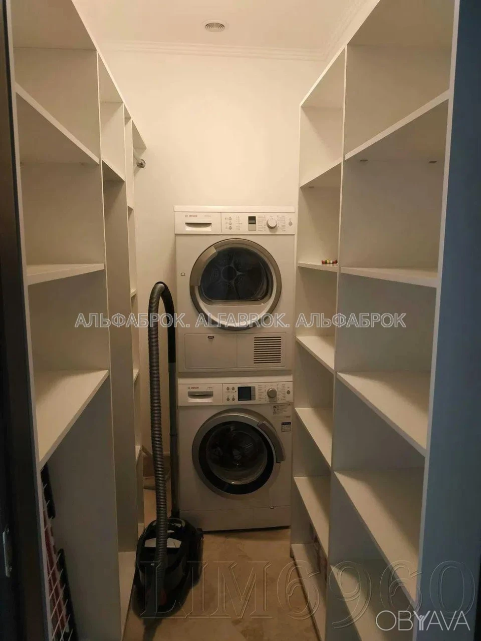 4-комнатная квартира, 330 м.кв.