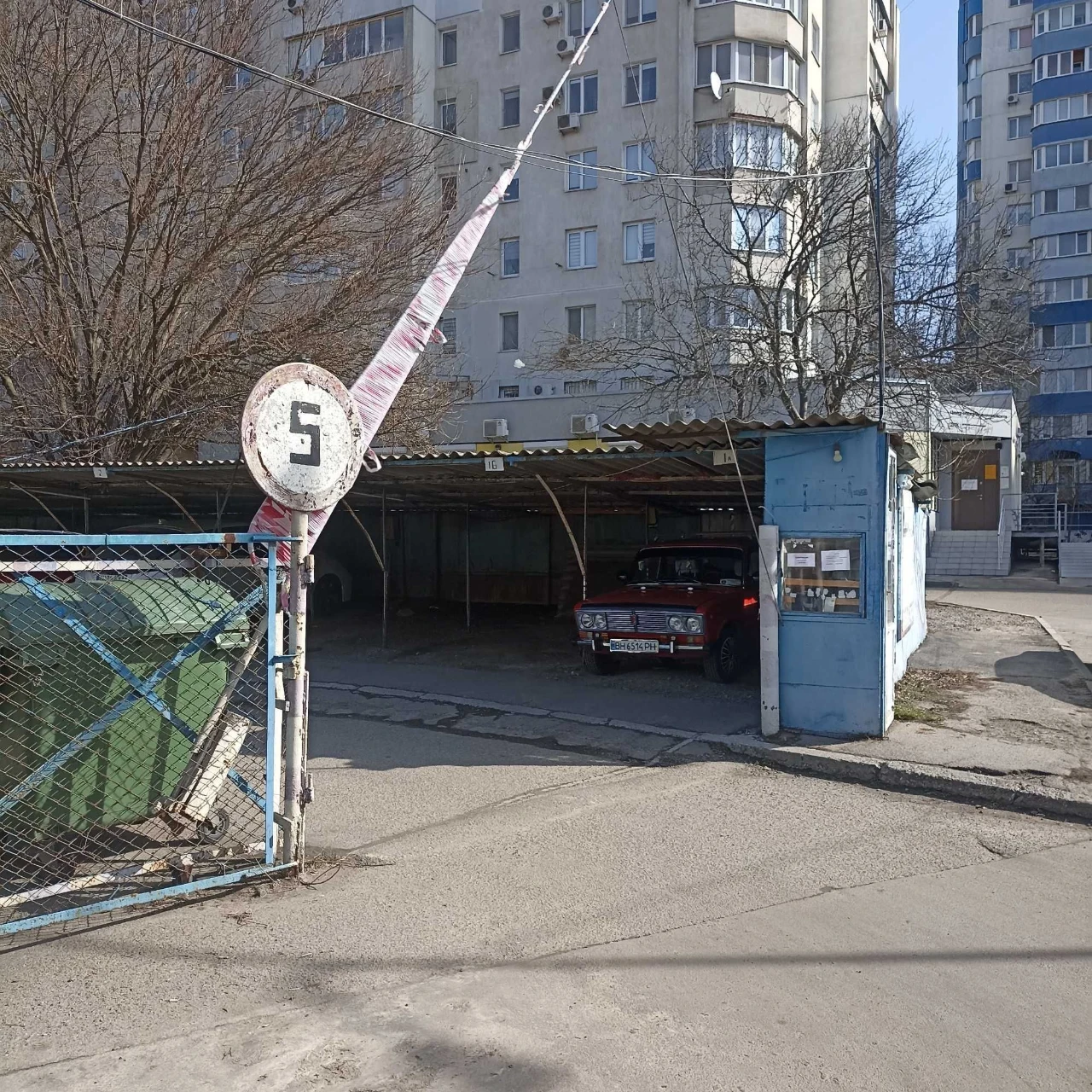 For sale: Parking space at the Zabotnogo/Dneporodoga parking lot