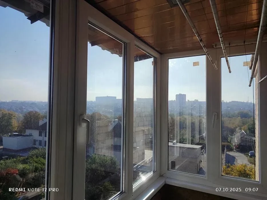 For Sale: 2 rooms. Right bank. Осипенkovsky.