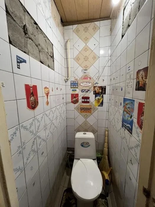 For Sale: 2 rooms. Right bank. Осипенkovsky.