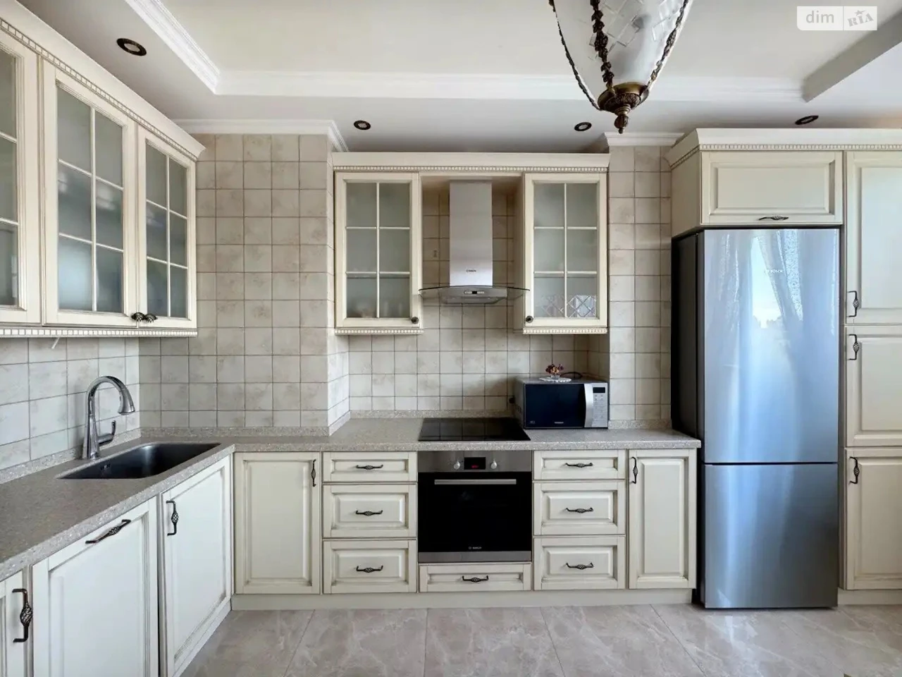Long-Term Rental Apartment in Syrets'
