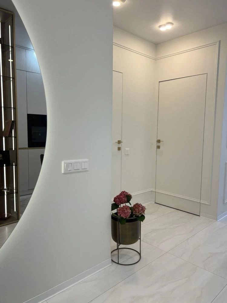 For Sale! Renovated Apartment
Dribovo Park, Podilsky
