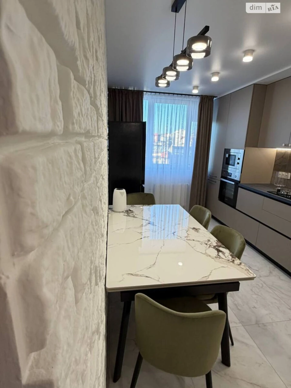 Apartment for Sale: Center