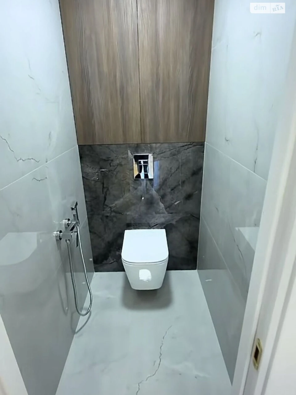 Apartment for Sale: Center