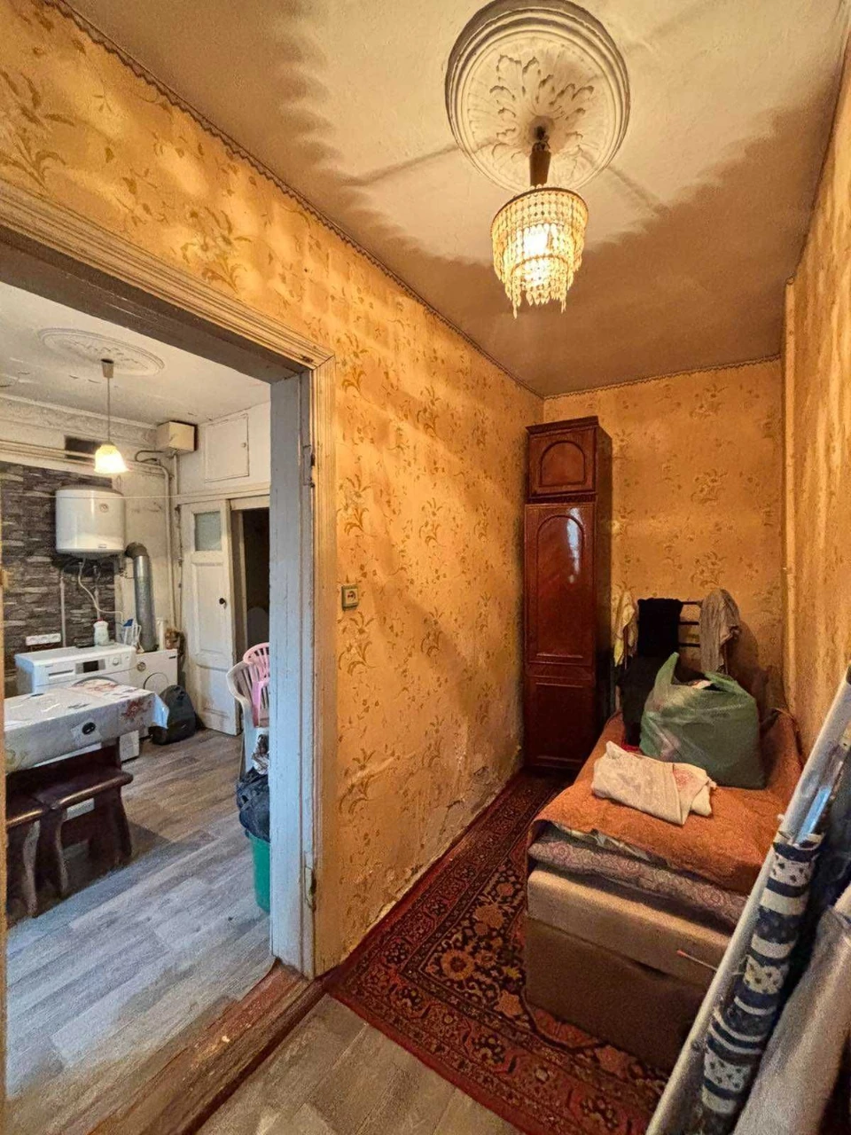 Продам 2 ком. квартиру Центр АГВ 22500$
