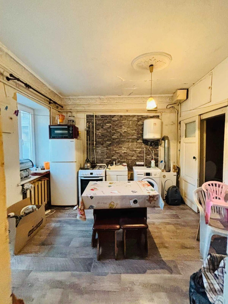 Продам 2 ком. квартиру Центр АГВ 22500$
