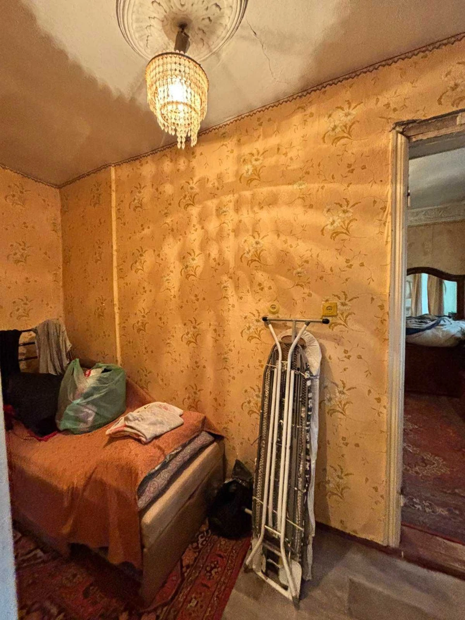 Продам 2 ком. квартиру Центр АГВ 22500$