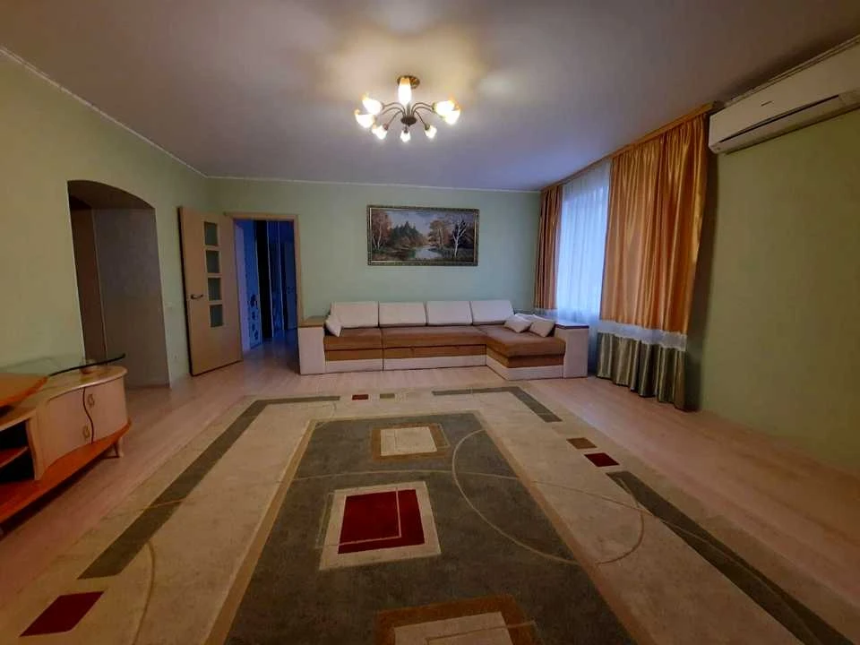 Apartment. Дніpro, Nila Armstronga Street