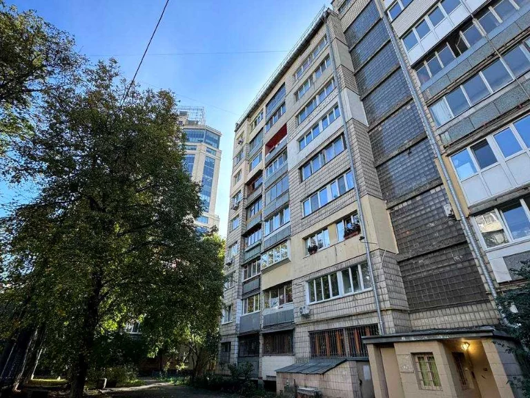 Квартира. Печерская ул.