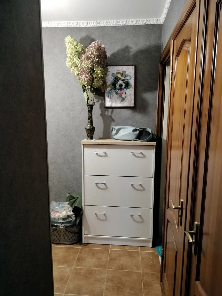 Продається затишна 3-кімнатна квартира з меблями та технікою