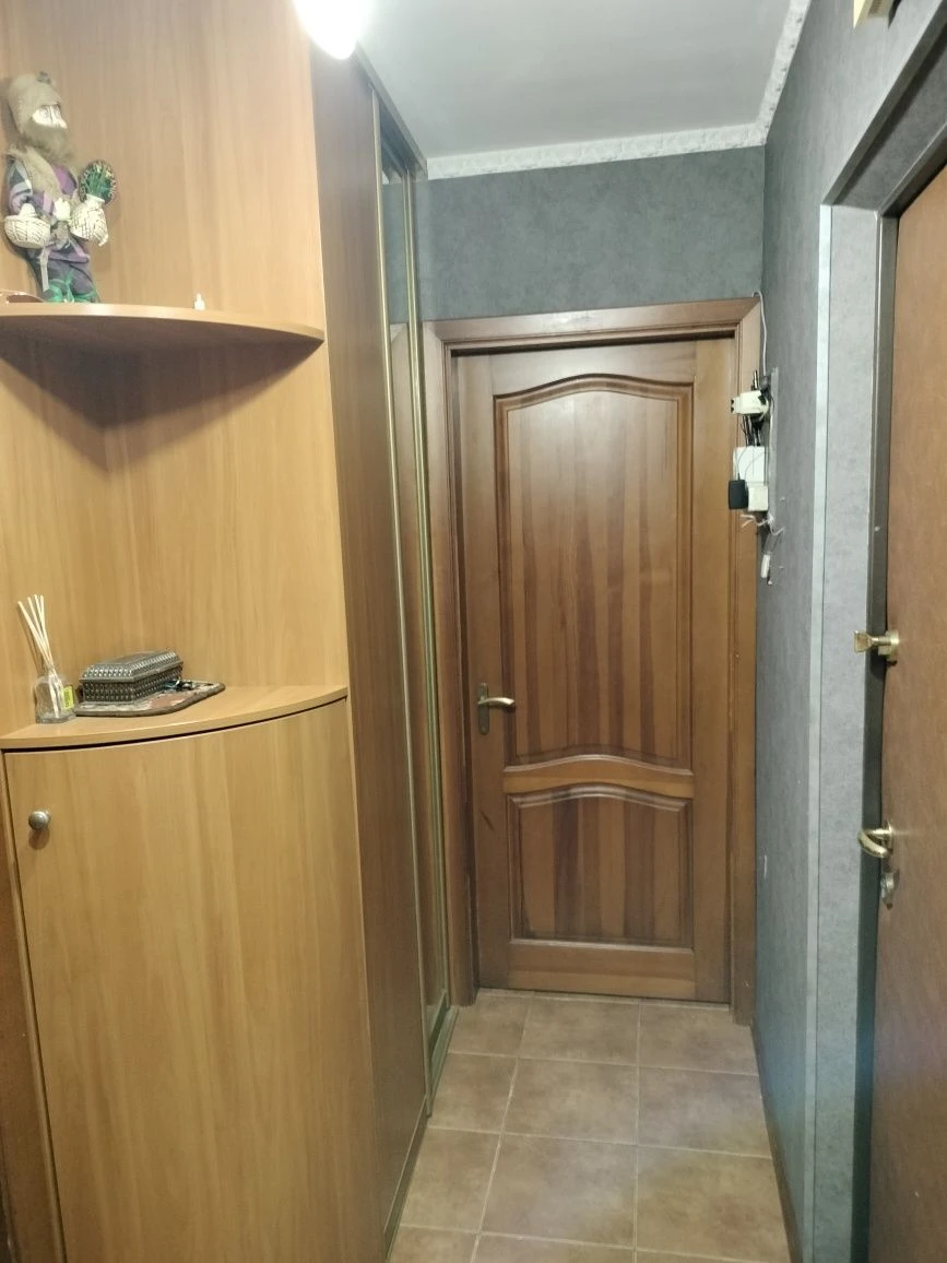 Продається затишна 3-кімнатна квартира з меблями та технікою