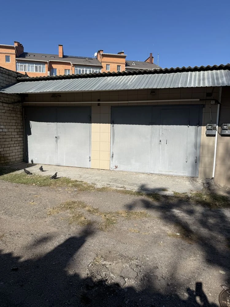 Garage for 2 cars in cooperative "Bugsky" - "Sukhoy Fontan"