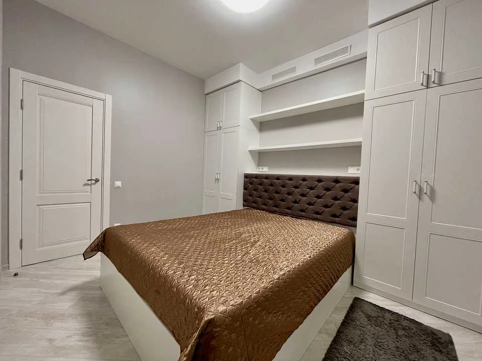 Apartment. Shvokhovichna Street, Kyiv