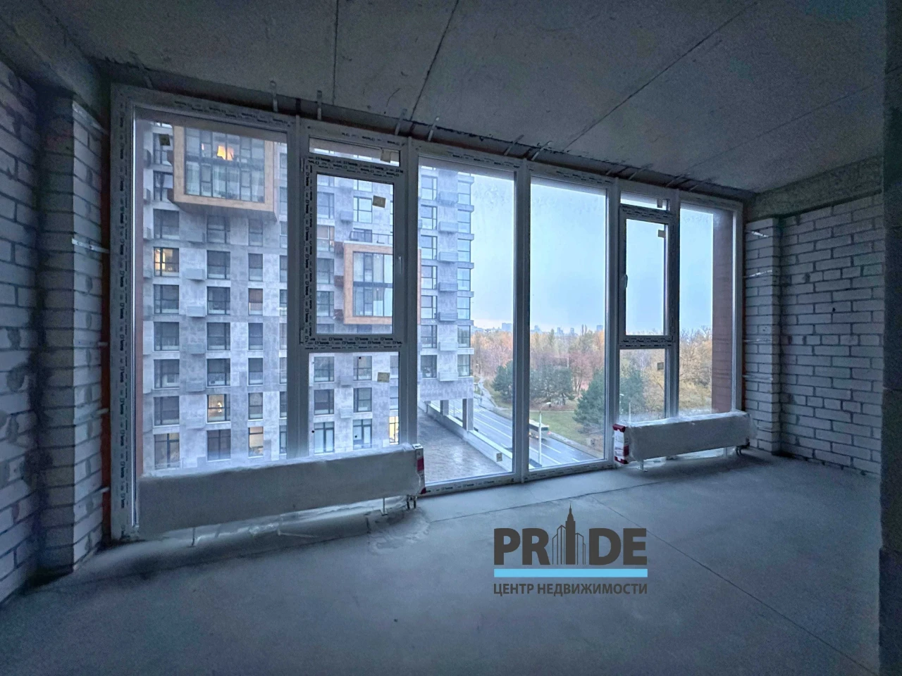 For Sale: 3-bedroom apartment, Victory-5, "Fifth Continent" Residence