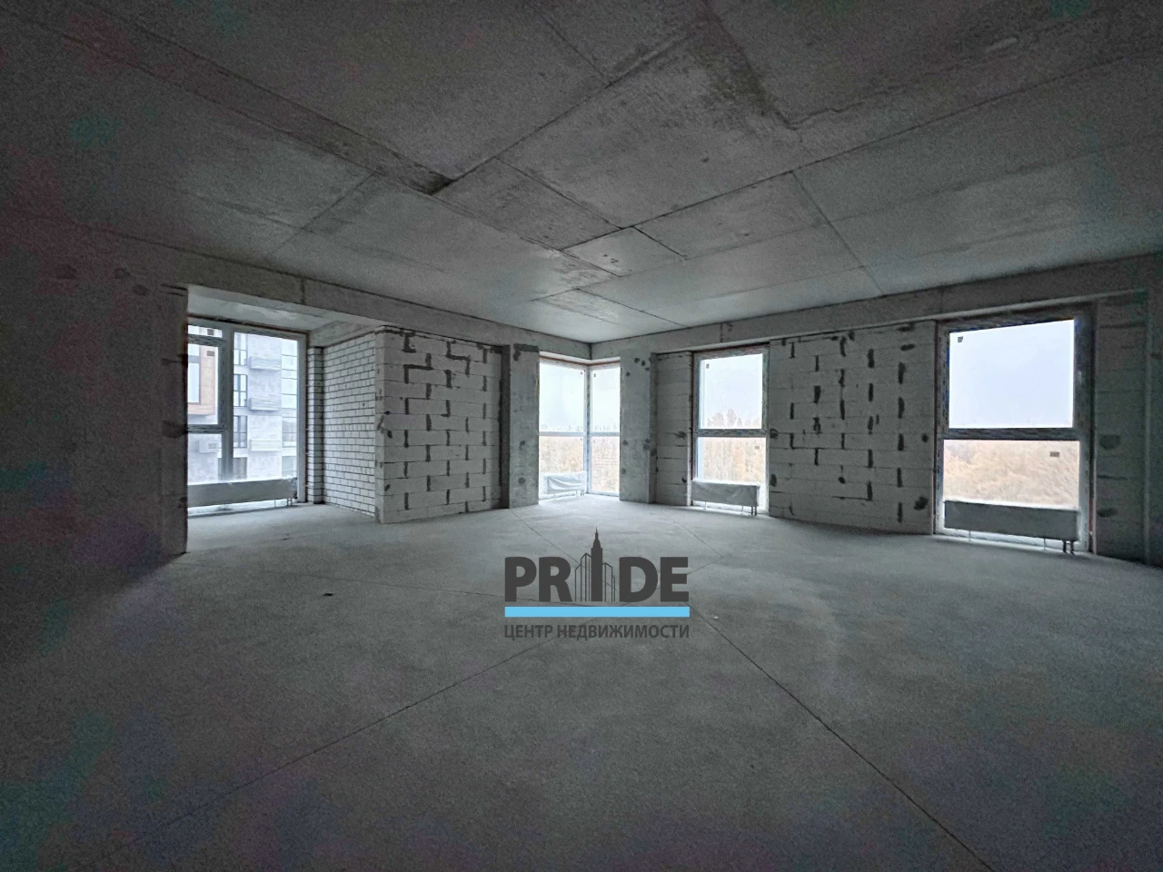 For Sale: 3-bedroom apartment, Victory-5, "Fifth Continent" Residence