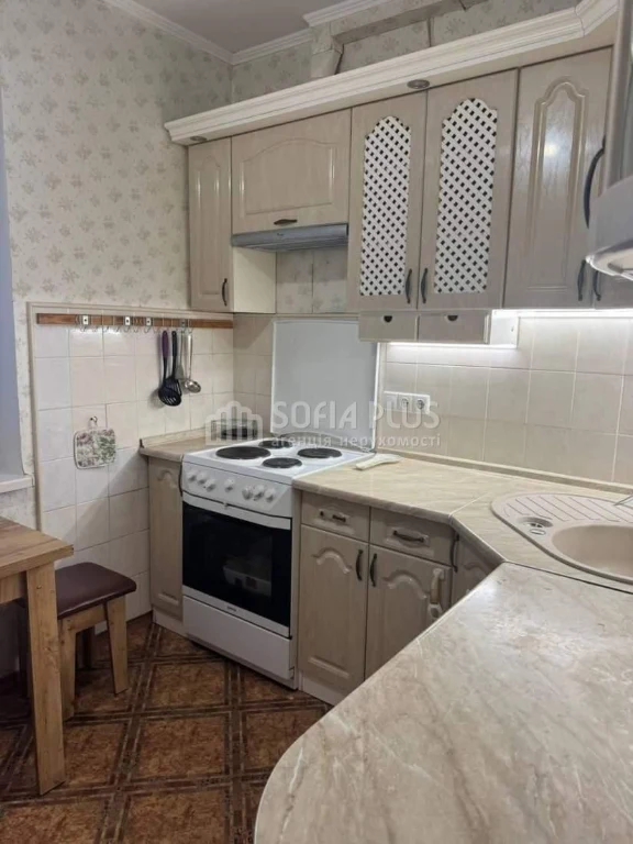 Urgent, No Commission, Exclusive! 3-room apartment, Chornobylska 21, Affordable