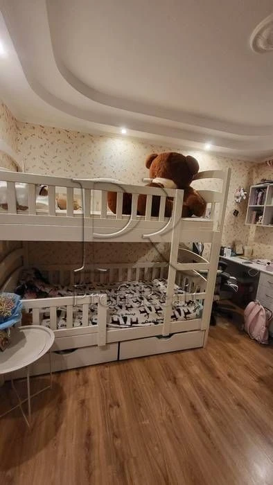 Продаж 3 кімн. квартири за адресою Олега Мудрака, 23Б | Ново