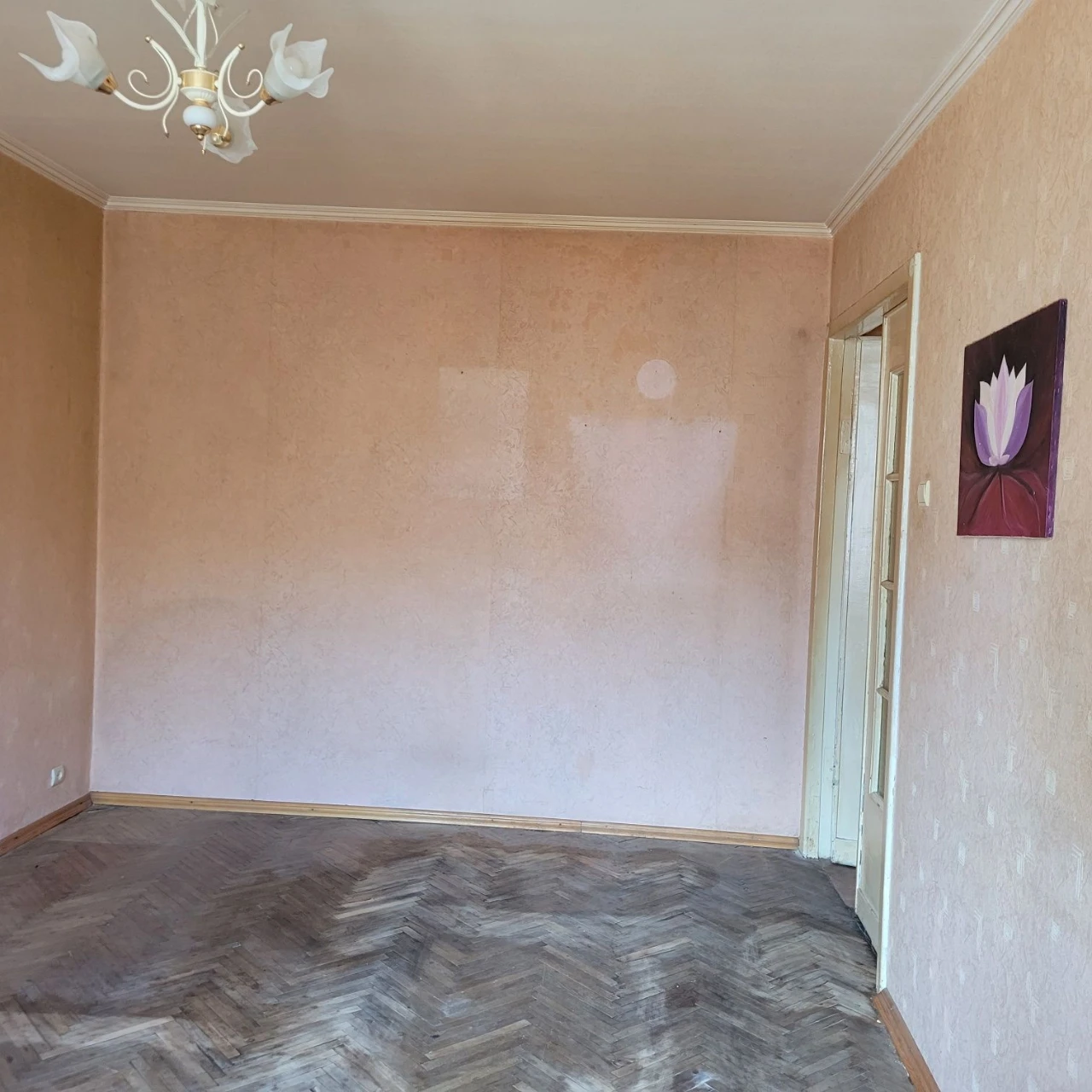 Продаж. Севастопольська площа