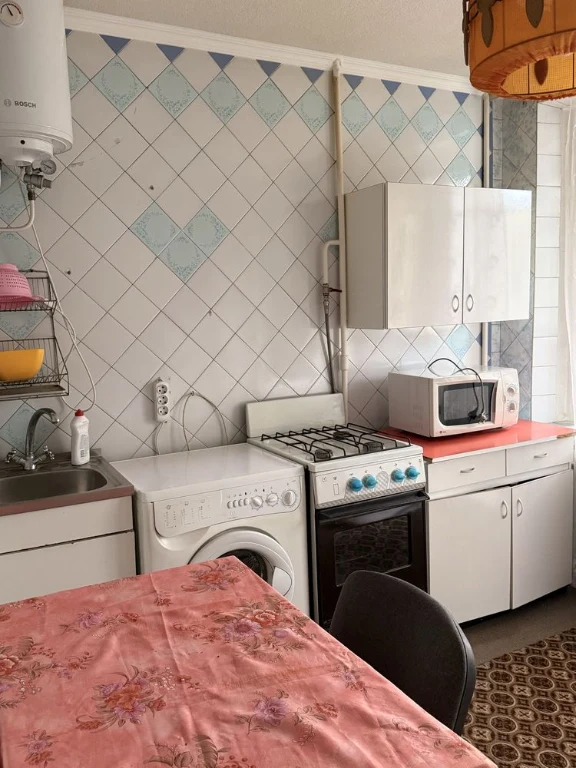 Sale of a 1-room apartment at Dmytro Pavlichko b.6 (Rokosovsky)