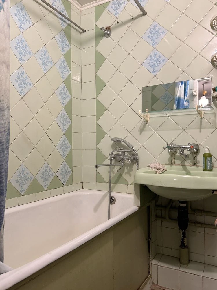 Sale of a 1-room apartment at Dmytro Pavlichko b.6 (Rokosovsky)