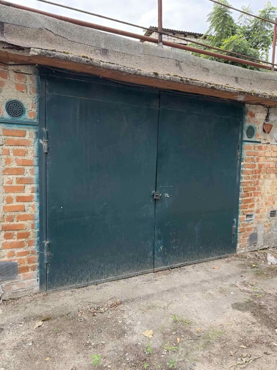 Garage Cooperative "Gorniak" School District, City Center