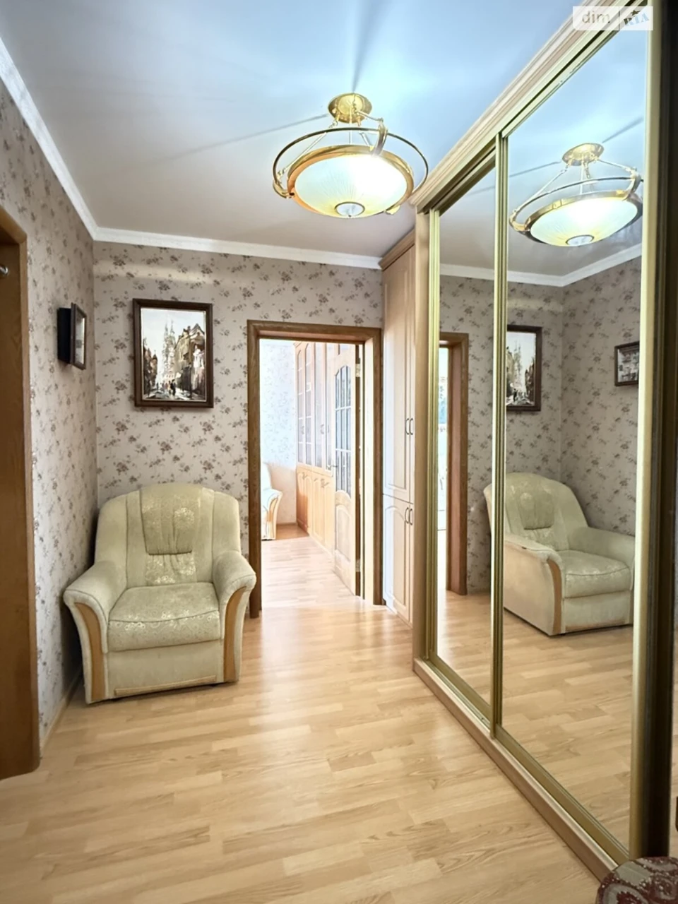 Довгострокова Аренда Квартири, Сирець