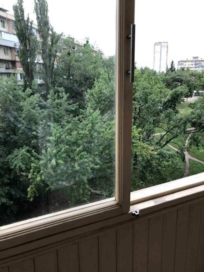Сдается 1-комнатная квартира 34 м², улица Милютенко