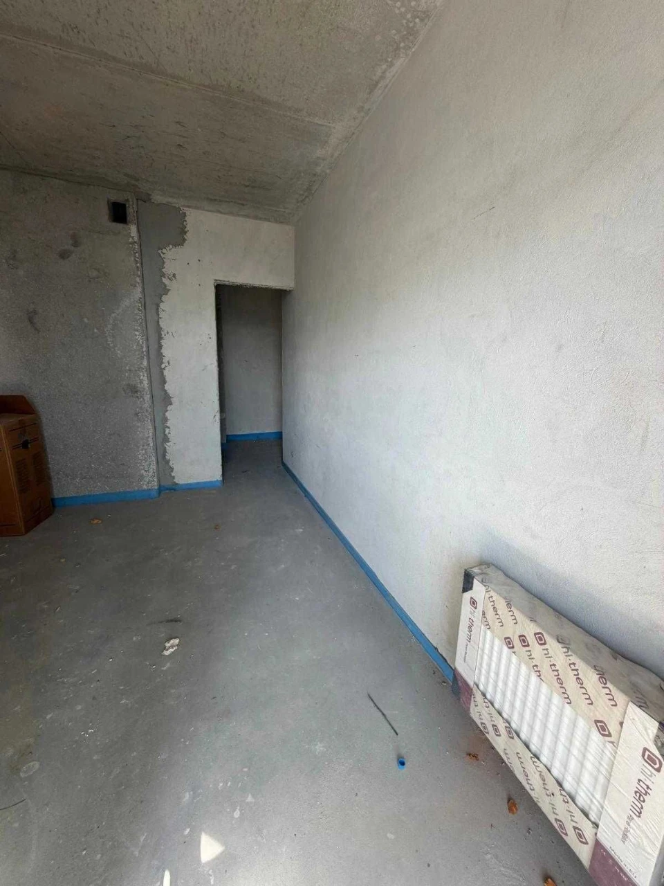 Sale of 1-room apartment with gas heating, inhabited house, village