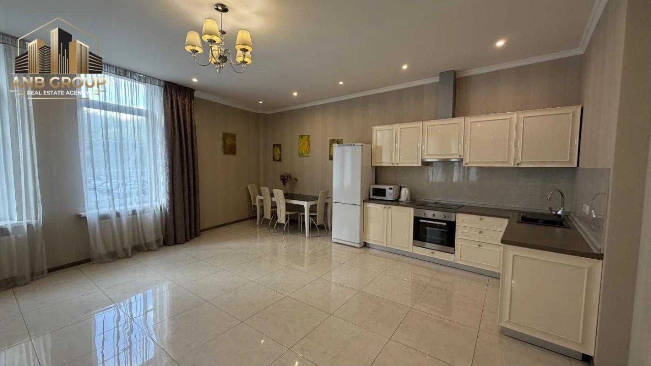 Продаж 2-кімнатного апартаменту-студії 159,2 м², вул. Болсунівська
