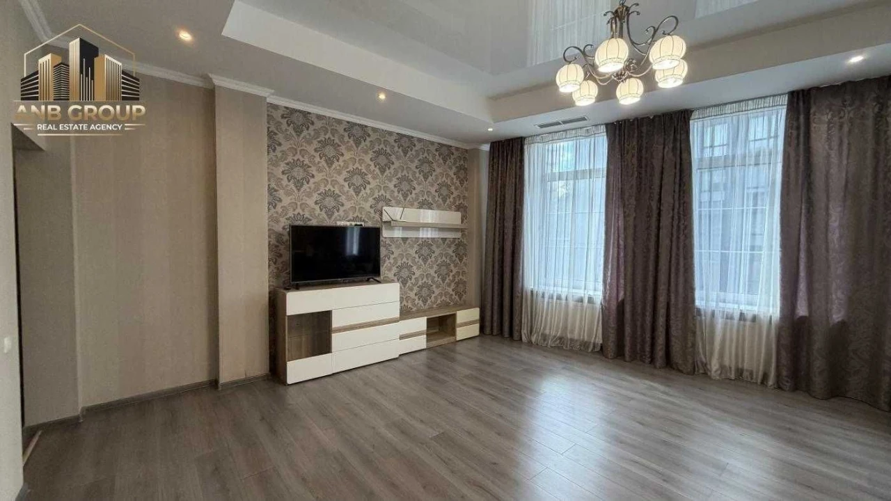 Продаж 2-кімнатного апартаменту-студії 159,2 м², вул. Болсунівська