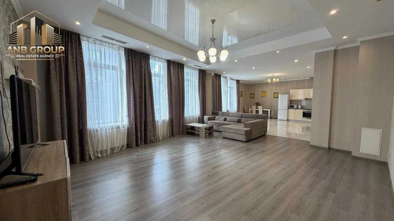 Продаж 2-кімнатного апартаменту-студії 159,2 м², вул. Болсунівська