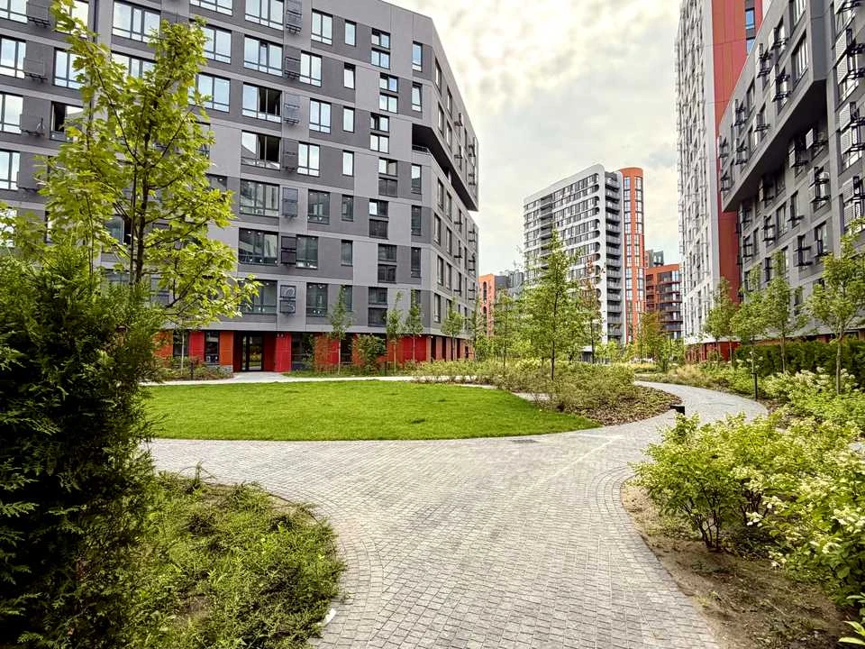 Apartment. Kyiv, Brativ Shemetiv St., (Building 227)