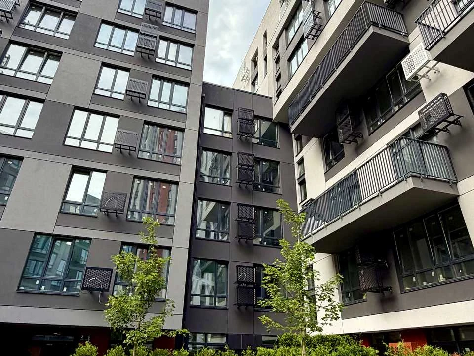 Apartment. Kyiv, Brativ Shemetiv St., (Building 227)