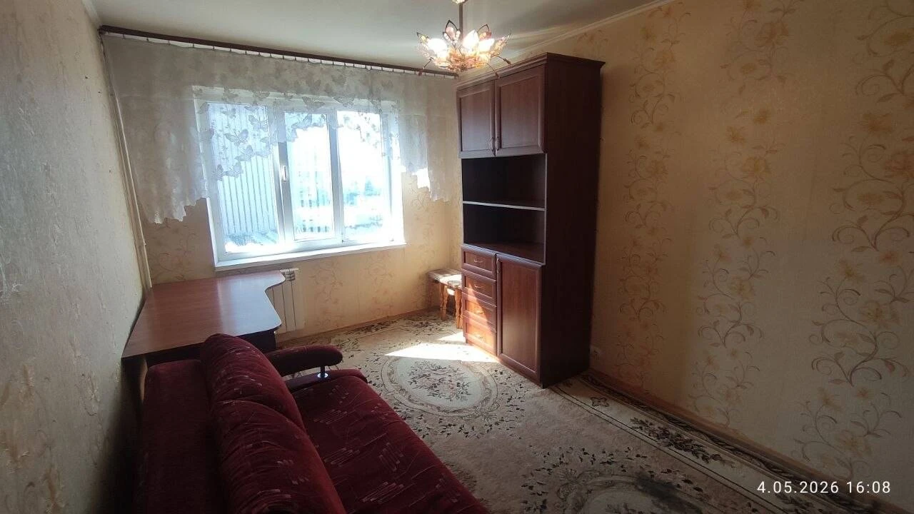 3-bedroom apartment near Demiyivska metro, Holosiiv