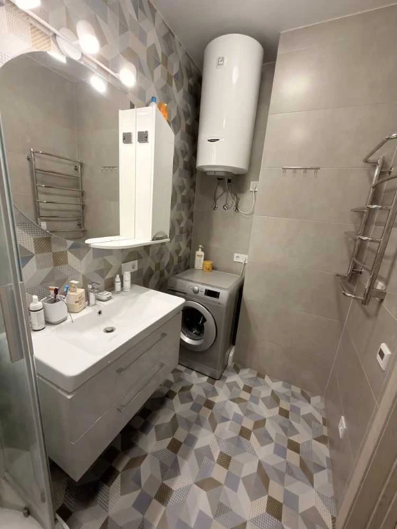 Sale of a 2-bedroom apartment 61 sq m, Odradnyi Prospect