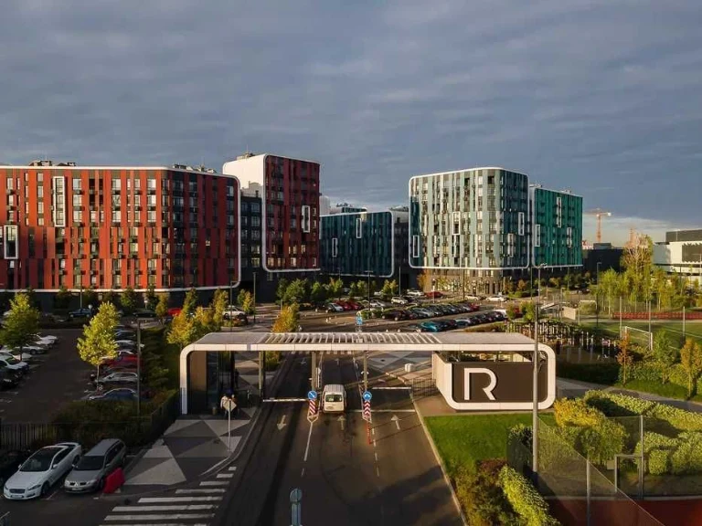 Sale of a 1-bedroom apartment in Kyiv with renovation and furniture, 35 m², in the Respublika complex