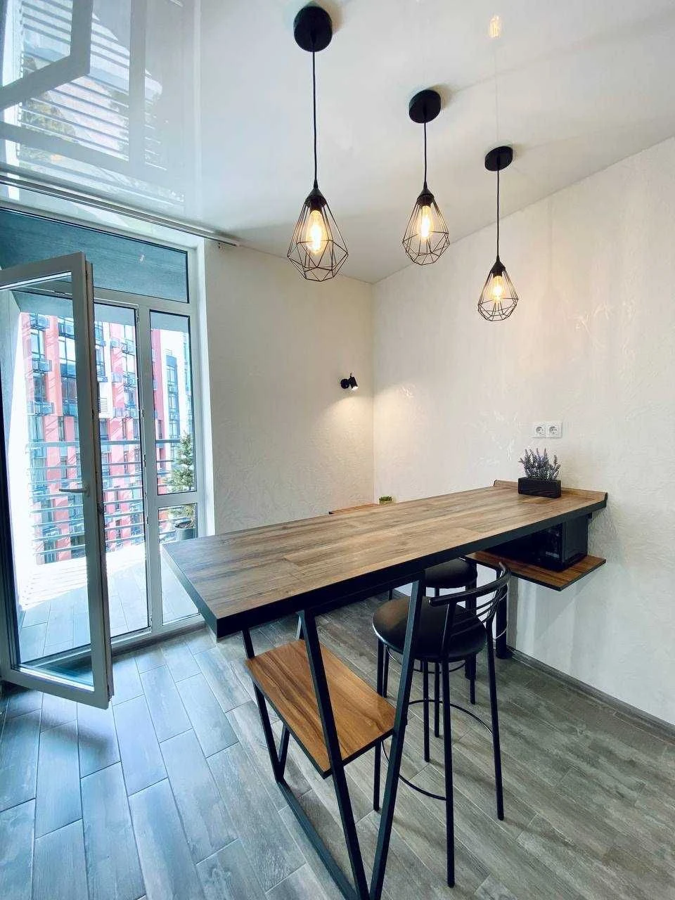 Sale of a 1-bedroom apartment in Kyiv with renovation and furniture, 35 m², in the Respublika complex
