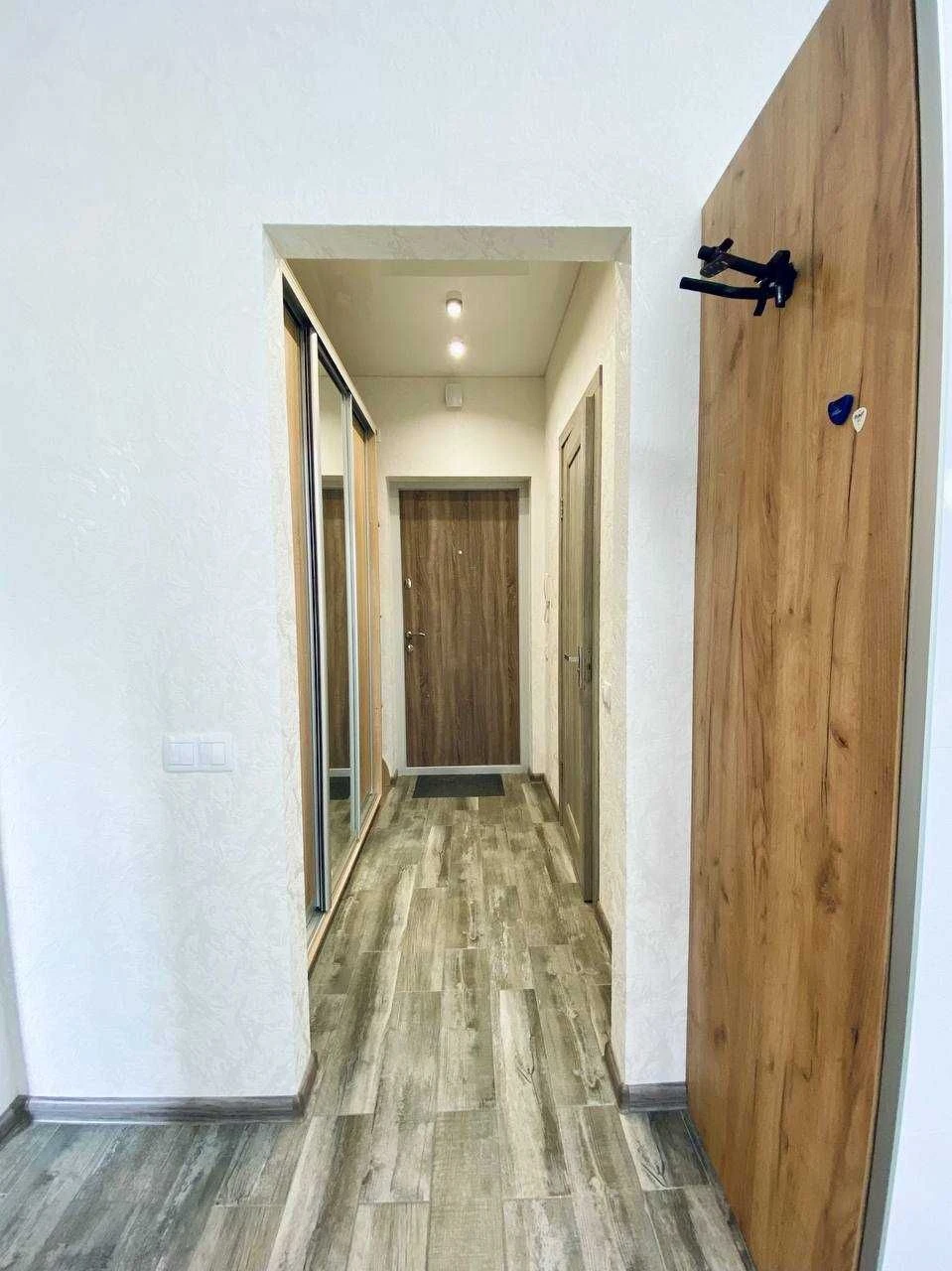 Sale of a 1-bedroom apartment in Kyiv with renovation and furniture, 35 m², in the Respublika complex