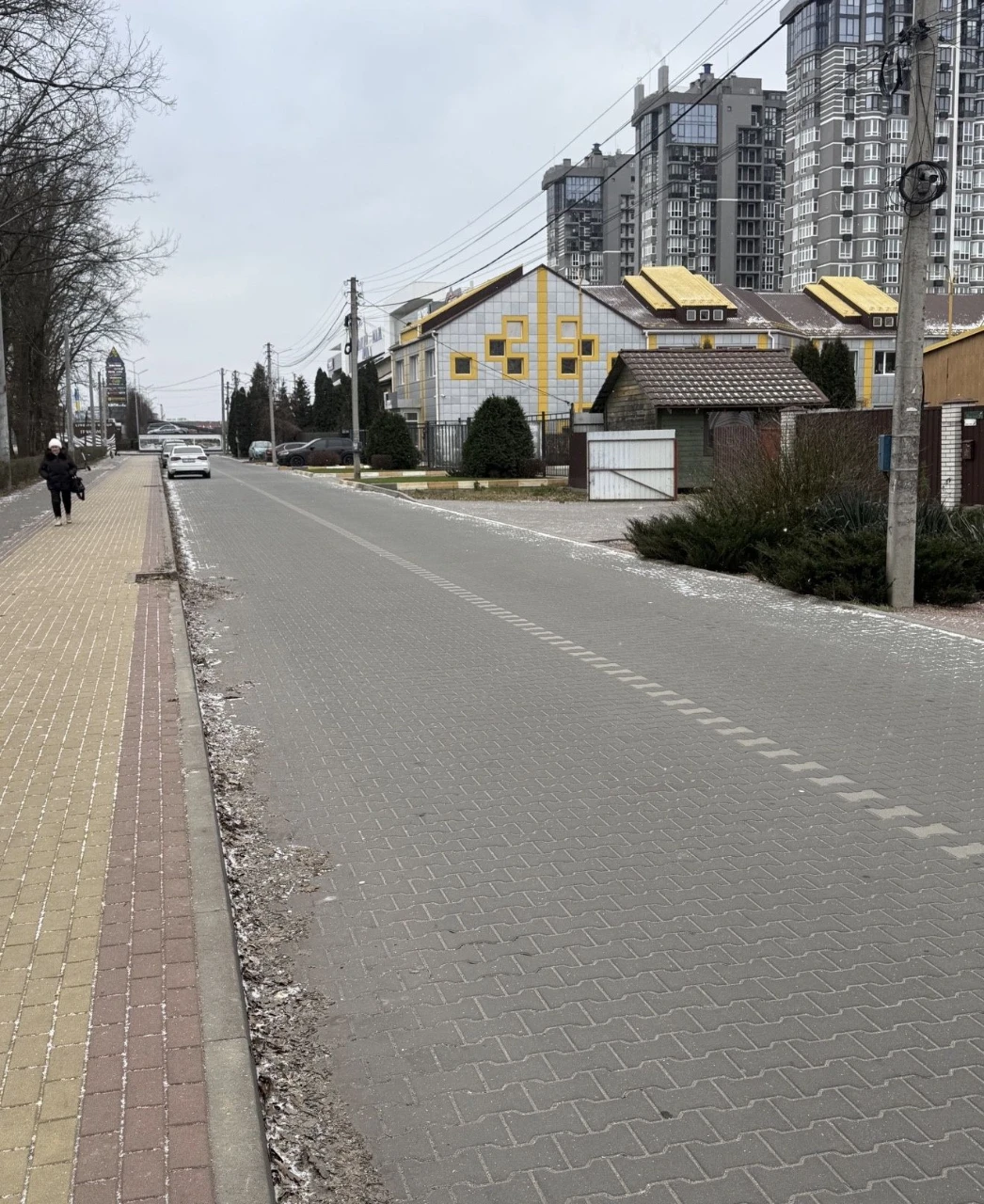Продається велика квартира в центрі міста, 2 балкона