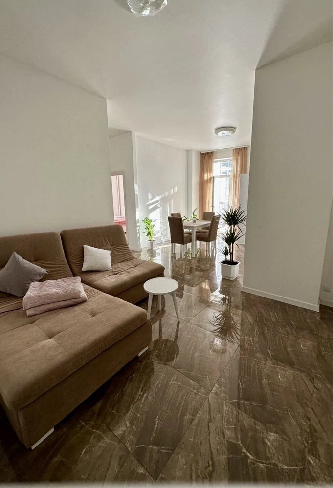 Продається 3-кімнатна квартира, 4 поверх, 12 будинків, 90 м2, ЖК "Французький Квартал", Саперне
