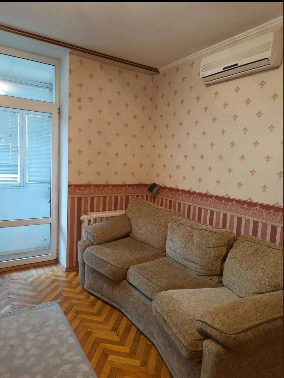 For sale 3-room apartment, panel building, Dniprovsky district
