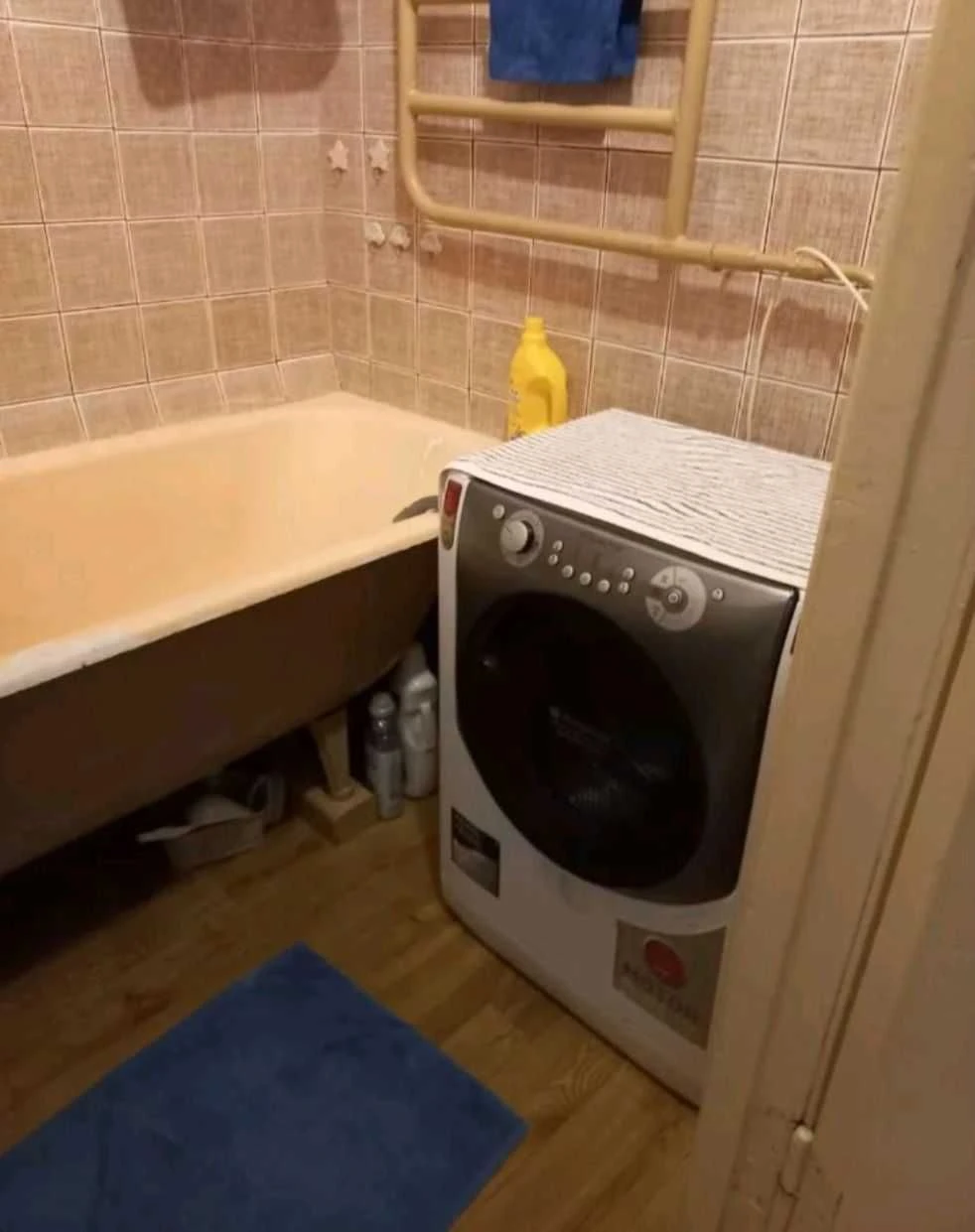 For sale 3-room apartment, panel building, Dniprovsky district