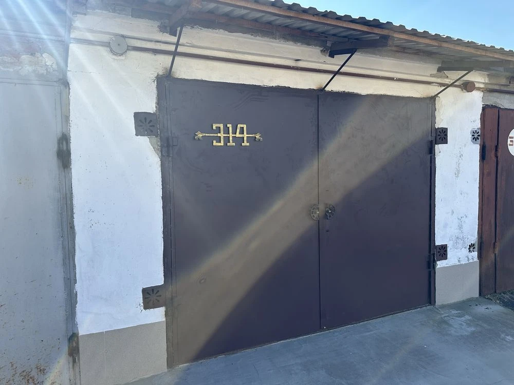 Garage for sale in a cooperative