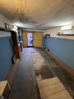 Garage, Tovarna Street, Pechersk