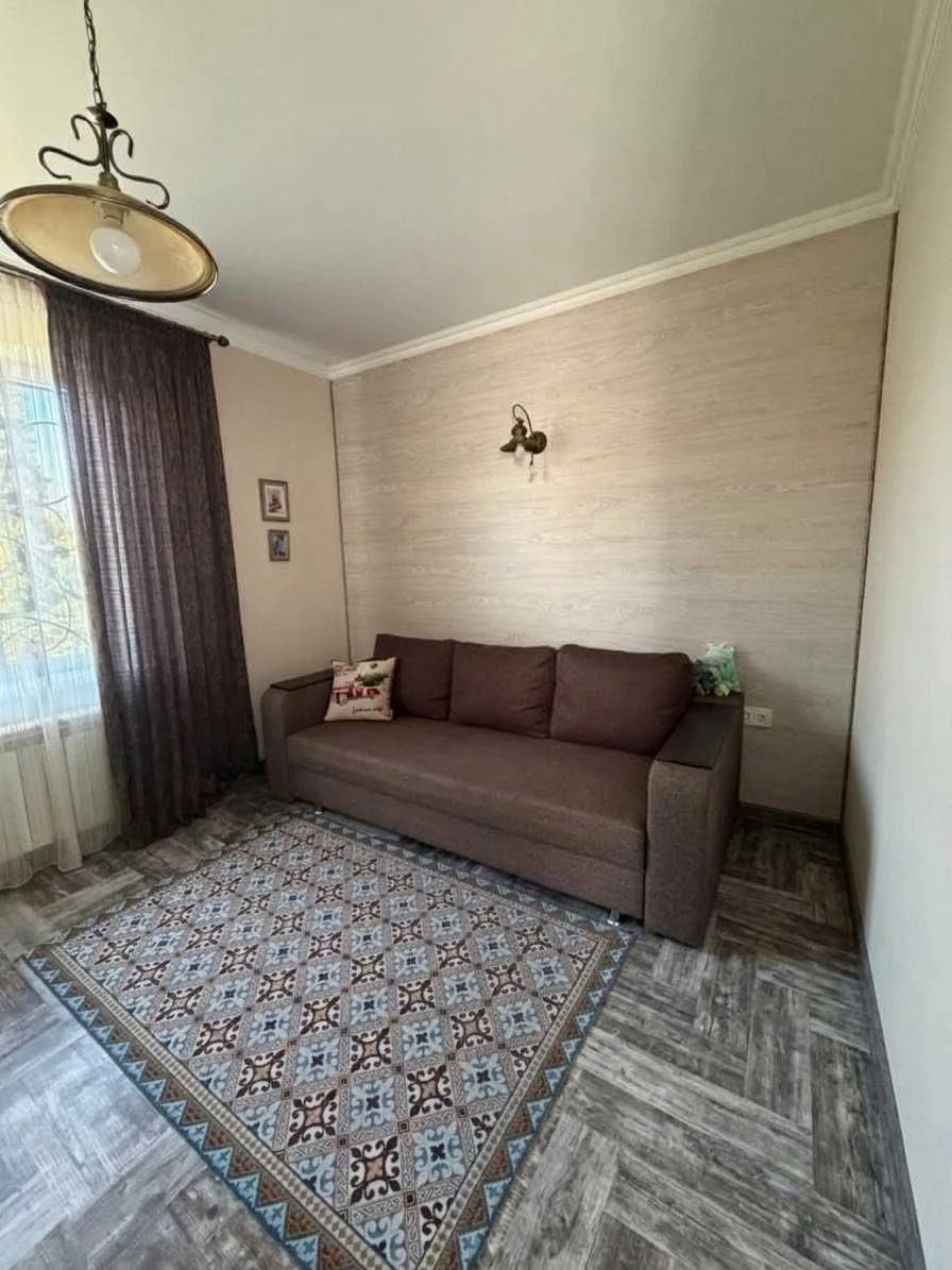 Продається власний сучасний будинок в Дніпрі