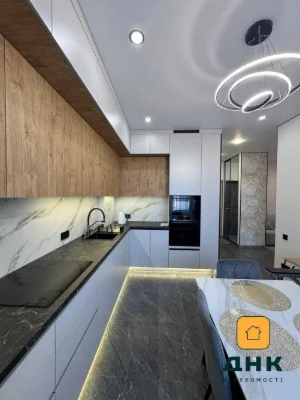 Acropolis Residence. 5th Floor, Fontana. Apartment with a park and sea view on Fontana.