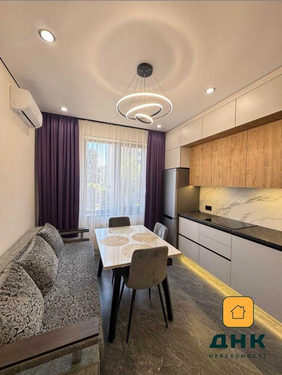 Acropolis Residence. 5th Floor, Fontana. Apartment with a park and sea view on Fontana.