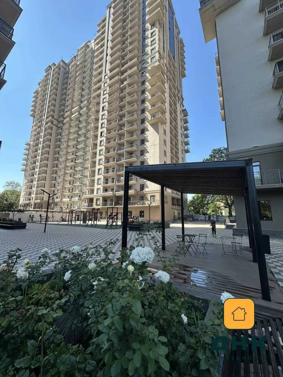 Acropolis Residence. 5th Floor, Fontana. Apartment with a park and sea view on Fontana.